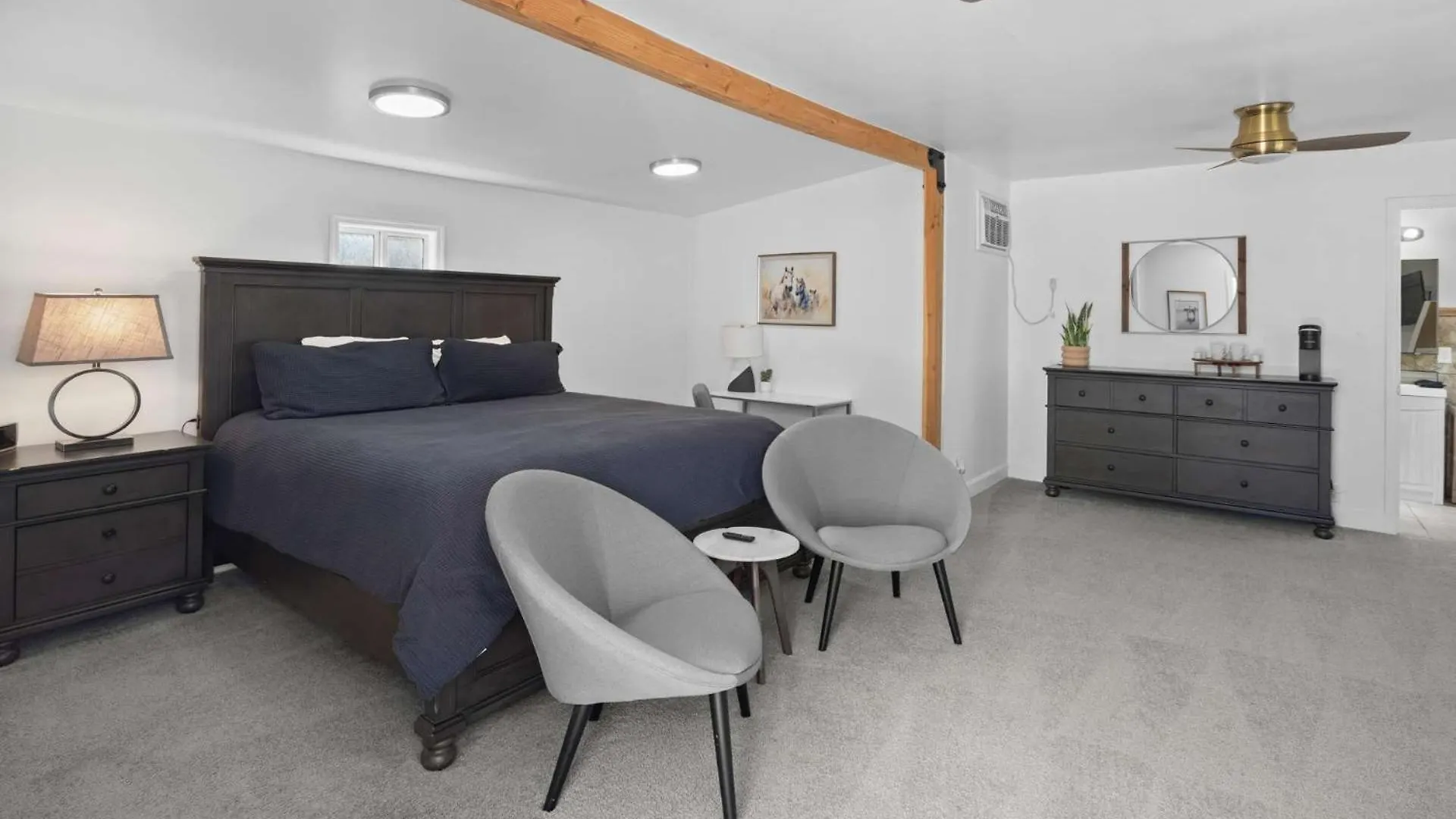 Royal Modern -Stylish Home with Casita and Grille Phoenix United States
