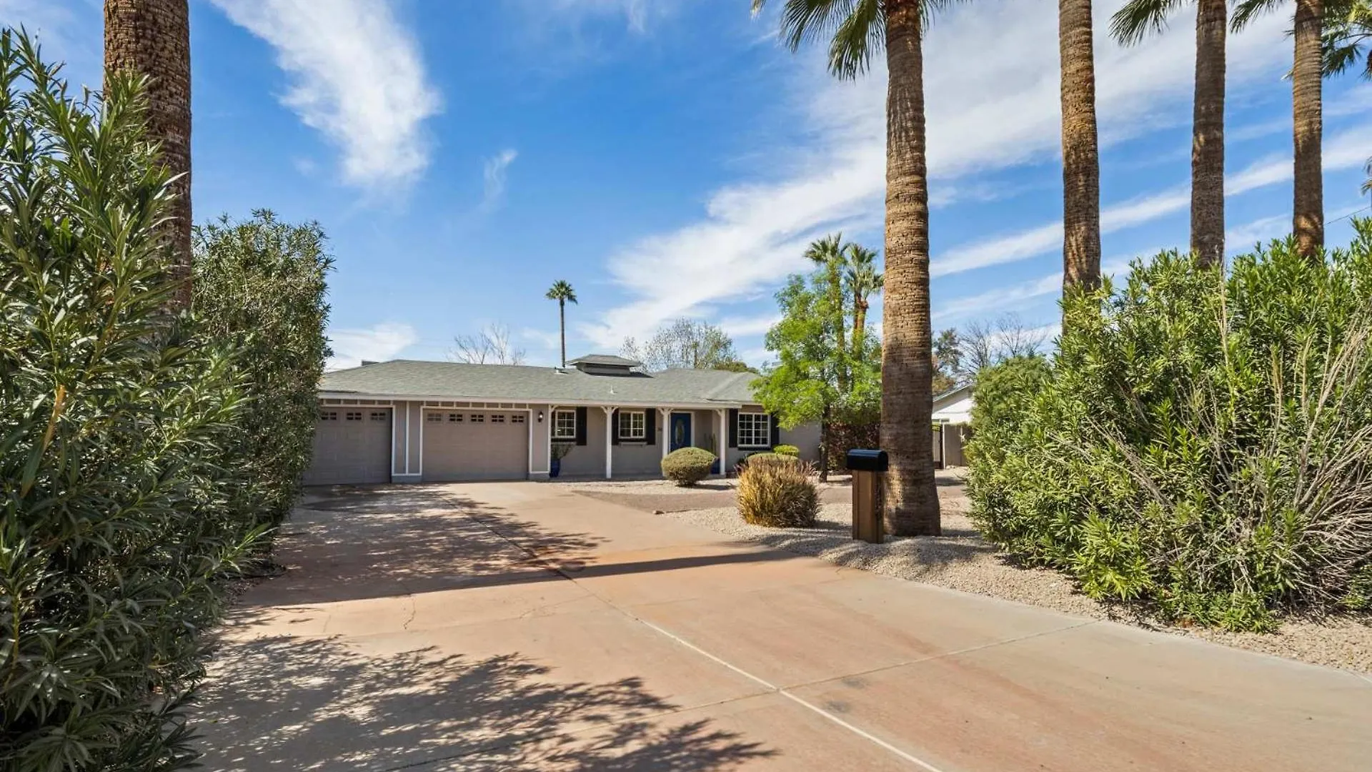 Holiday home Royal Modern -Stylish Home with Casita and Grille Phoenix
